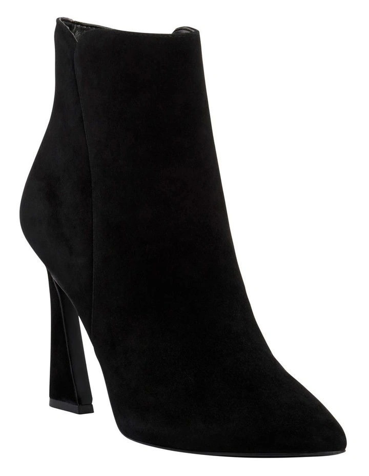 New π€© Nine West Torrie Black Boots π 4 New π€© Nine West Torrie Black Boots π - Image 2