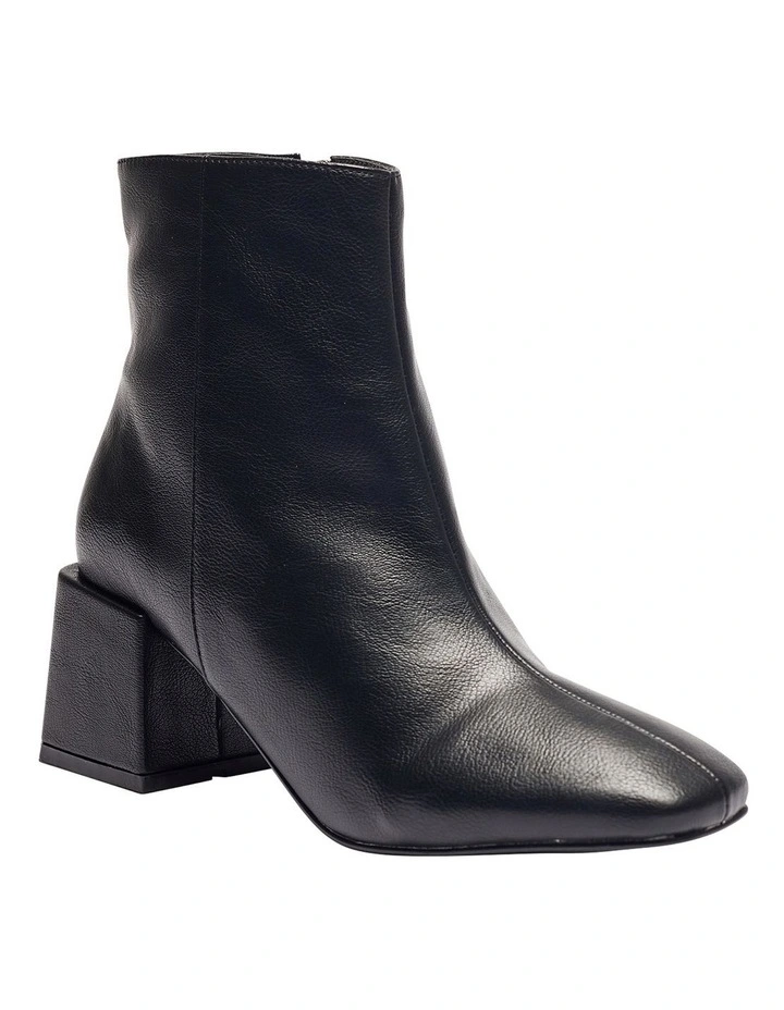 Coupon β¨ Ravella Taxi Black Smooth Boots π 4 Coupon β¨ Ravella Taxi Black Smooth Boots π - Image 2