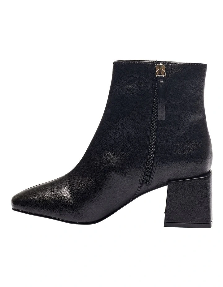 Coupon β¨ Ravella Taxi Black Smooth Boots π 5 Coupon β¨ Ravella Taxi Black Smooth Boots π - Image 3