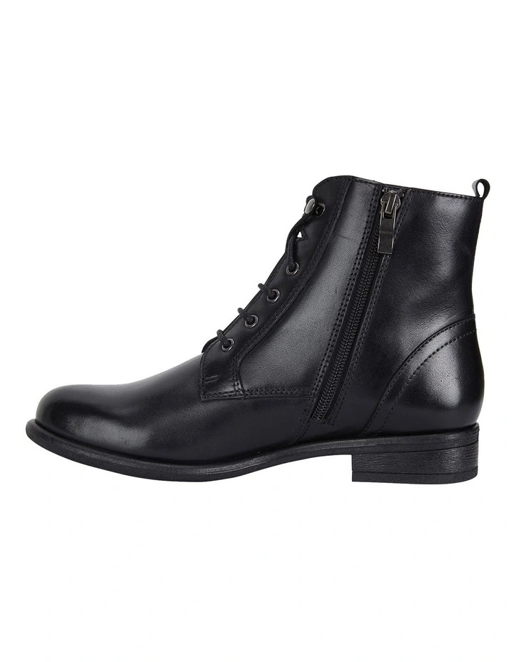 Flash Sale 𧨠Sandler Badge Black Glove Boots π₯ 4 Flash Sale 𧨠Sandler Badge Black Glove Boots π₯ - Image 2