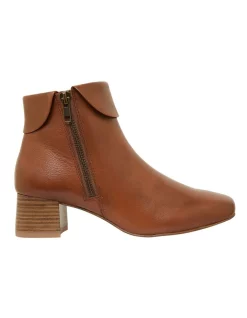 Coupon 🥰 Easy Steps Edward Mid Brown Glove Boots ⭐