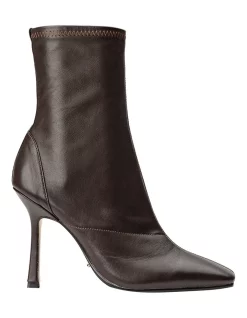 Brand new 🤩 Tony Bianco Halsey Chocolate Nappa Heels ✨