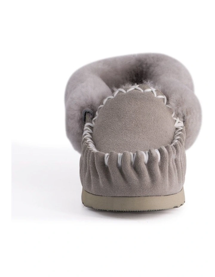 Budget β Aus Wooli Ugg Hand Stitched β€οΈ Womens Sheepskin Moccasin Light Grey π 8 Budget β Aus Wooli Ugg Hand Stitched β€οΈ Womens Sheepskin Moccasin Light Grey π - Image 6