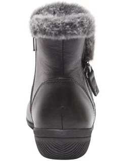 Wholesale 🥰 Wide Steps Willow Boots In Black Glove ⌛ -Bootopia Store unnamed file 970