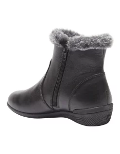 Wholesale 🥰 Wide Steps Willow Boots In Black Glove ⌛ -Bootopia Store unnamed file 971